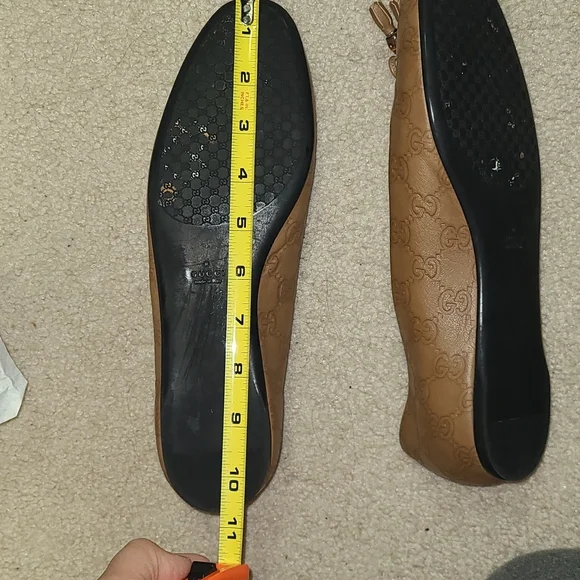 Gucci Guccisima Soft Light Camel Flats - Picture 10 of 11